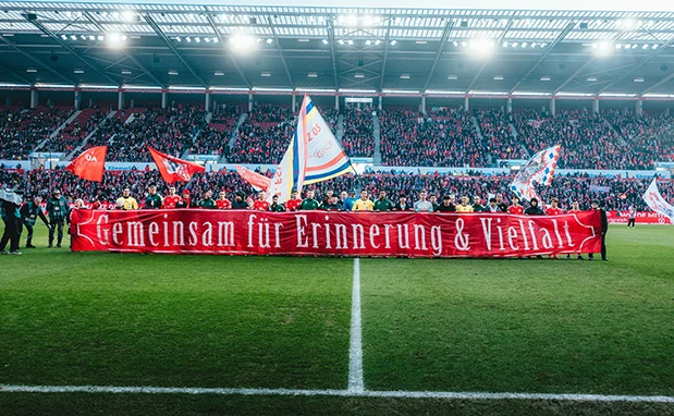 Aktionsspieltag "Gemeinsam für Erinnerung und Vielfalt" beim 1. FSV Mainz 05 (Foto)